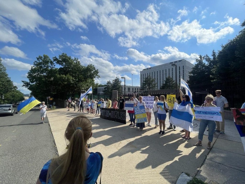 Пресс-релиз: Фонд «Свободная Россия» запускает кампанию #НетВойне / #NoToWar